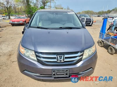 Piąte zdjęcie samochodu w środku: 2016 HONDA ODYSSEY EXL VIN:5FNRL5H68GB029603 - miniatura
