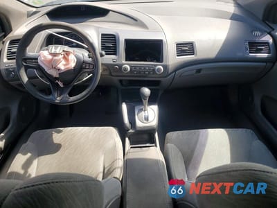 Zdjęcie 8 z 11 samochodu: 2008 HONDA CIVIC LX VIN:2HGFG12698H544289 - miniatura