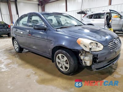 Czwarte zdjęcie samochodu z boku: 2009 HYUNDAI ACCENT GLS VIN:KMHCM46C49U293509 - miniatura