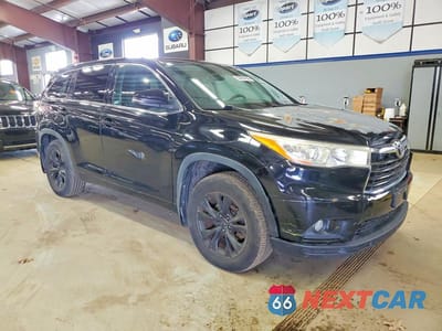 Czwarte zdjęcie samochodu z boku: 2014 TOYOTA HIGHLANDER LE PLUS VIN:5TDBKRFH8ES023860 - miniatura
