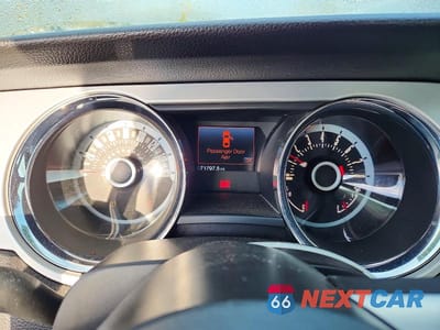 Zdjęcie 9 z 12 samochodu: 2013 FORD MUSTANG VIN:1ZVBP8EM6D5264960 - miniatura