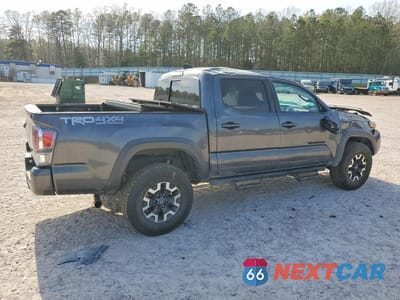 Trzecie zdjęcie samochodu z tyłu: 2020 TOYOTA TACOMA TRD OFF-ROAD VIN:3TMCZ5ANXLM313617 - miniatura