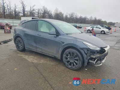 Czwarte zdjęcie samochodu z boku: 2022 TESLA MODEL Y VIN:7SAYGDEE9NF512992 - miniatura