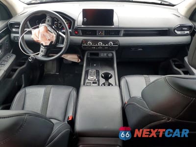 Zdjęcie 8 z 14 samochodu: 2025 HONDA PILOT EXL VIN:5FNYG1H4XSB093643 - miniatura