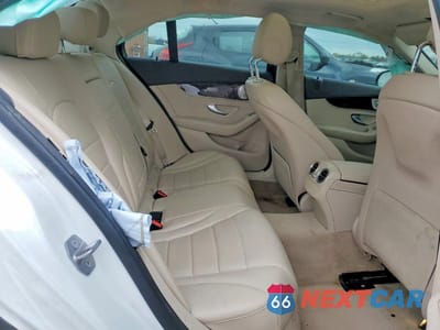 Zdjęcie 10 z 13 samochodu: 2017 MERCEDES-BENZ C 300 4MATIC VIN:55SWF4KB5HU192249 - miniatura