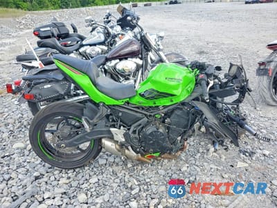 2024 KAWASAKI EX650 P ML5EXEP16RDAC5478 - główne zdjęcie licytacji z USA - miniatura