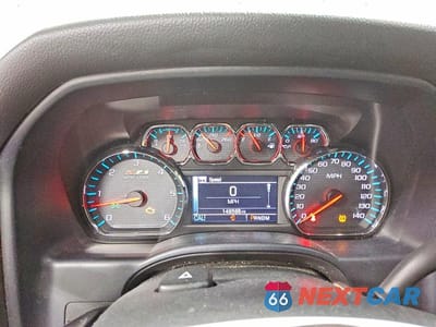 Zdjęcie 9 z 11 samochodu: 2016 CHEVROLET SILVERADO K1500 LT VIN:1GCVKREC0GZ300084 - miniatura