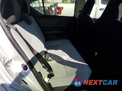 Zdjęcie 10 z 12 samochodu: 2016 TOYOTA PRIUS C ONE VIN:JTDKDTB37G1133106 - miniatura