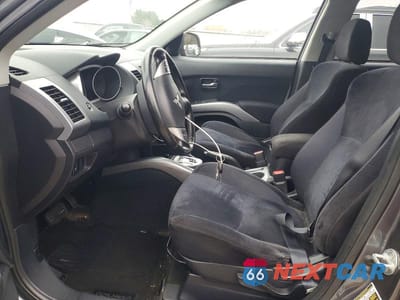 Zdjęcie 7 z 14 samochodu: 2012 MITSUBISHI OUTLANDER ES VIN:JA4AS2AW0CU600828 - miniatura
