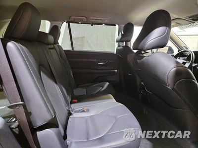 Zdjęcie 11 z 12 samochodu: 2024 TOYOTA GRAND HIGHLANDER HYBRID LIMITED VIN:5TDACAB50RS008586 - miniatura