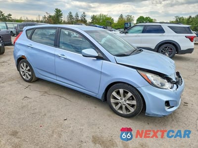 Czwarte zdjęcie samochodu z boku: 2012 HYUNDAI ACCENT SE VIN:KMHCU5AE4CU041460 - miniatura