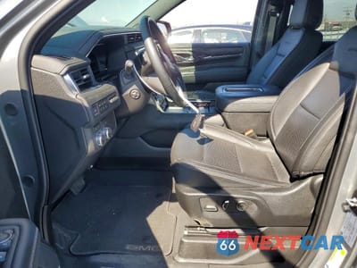 Zdjęcie 7 z 13 samochodu: 2023 GMC YUKON DENALI VIN:1GKS2DKT8PR547965 - miniatura