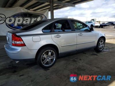 Trzecie zdjęcie samochodu z tyłu: 2007 VOLVO S40 T5 VIN:YV1MH682672277117 - miniatura