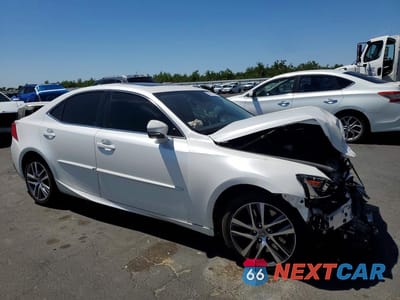 Czwarte zdjęcie samochodu z boku: 2020 LEXUS IS 300 PREMIUM VIN:JTHDA1D2XL5106770 - miniatura