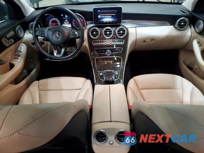 Zdjęcie 8 z 12 samochodu: 2015 MERCEDES-BENZ C 300 4MATIC VIN:55SWF4KB6FU040462 - miniatura