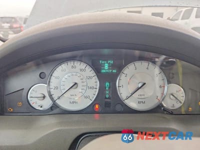 Zdjęcie 9 z 12 samochodu: 2008 CHRYSLER 300C VIN:2C3KA63H38H126262 - miniatura