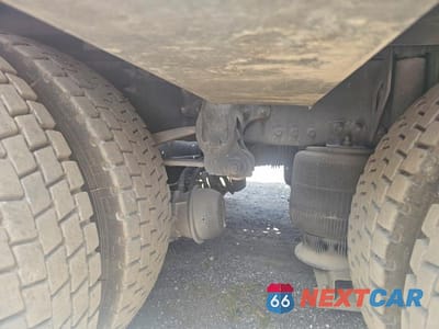 Zdjęcie 14 z 14 samochodu: 2014 VOLV VAH VIN:4V5RC9DG2EN170316 - miniatura