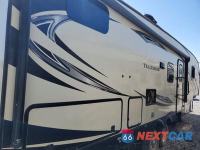 Czwarte zdjęcie samochodu z boku: 2019 STARCRAFT TELLURIDE CAMPER VIN:1SACS0BS1K2FA5079 - miniatura