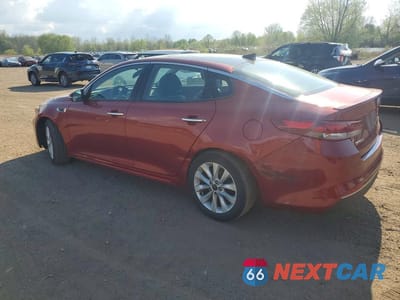 Drugie zdjęcie samochodu z przodu: 2018 KIA OPTIMA S VIN:5XXGT4L37JG238947 - miniatura