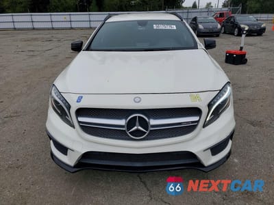 Piąte zdjęcie samochodu w środku: 2015 MERCEDES-BENZ GLA 45 AMG VIN:WDDTG5CBXFJ077471 - miniatura