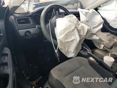 Zdjęcie 8 z 12 samochodu: 2017 VOLKSWAGEN JETTA S VIN:3VW2B7AJXHM270488 - miniatura