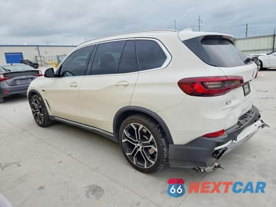 Drugie zdjęcie samochodu z przodu: 2022 BMW X5 XDRIVE45E VIN:5UXTA6C06N9M75033 - miniatura