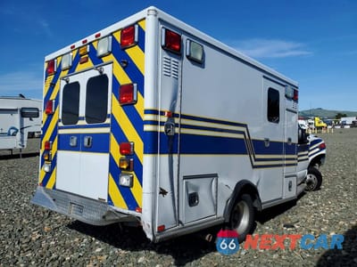 Trzecie zdjęcie samochodu z tyłu: 2017 FORD ECONOLINE E350 SUPER DUTY CUTAWAY VAN VIN:1FDWE3FS0HDC21393 - miniatura