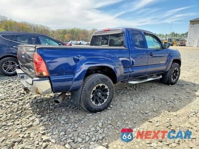 Trzecie zdjęcie samochodu z tyłu: 2006 TOYOTA TACOMA ACCESS CAB VIN:5TEUU42N16Z205812 - miniatura