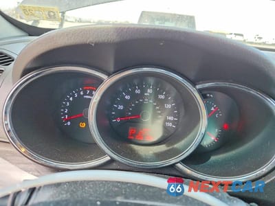 Zdjęcie 9 z 13 samochodu: 2013 KIA SORENTO LX VIN:5XYKT3A66DG423427 - miniatura