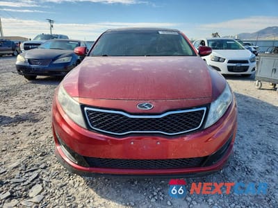 Piąte zdjęcie samochodu w środku: 2013 KIA OPTIMA SX VIN:5XXGR4A69DG110466 - miniatura