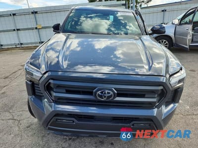 Piąte zdjęcie samochodu w środku: 2026 TOYOTA TACOMA SR5 VIN:3TMLB5JNXTM239135 - miniatura