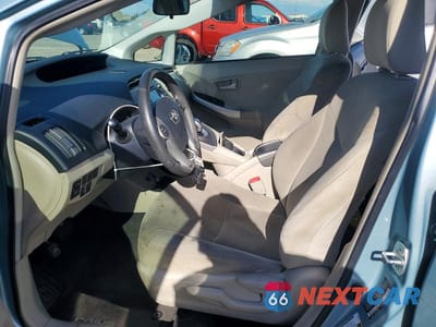 Zdjęcie 7 z 13 samochodu: 2013 TOYOTA PRIUS TWO VIN:JTDKN3DU9D5584917 - miniatura