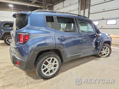 Trzecie zdjęcie samochodu z tyłu: 2022 JEEP RENEGADE LATITUDE VIN:ZACNJDB19NPN57715 - miniatura