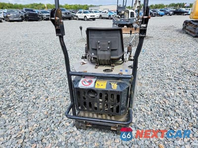 Zdjęcie 6 z 10 samochodu: 2022 JENSEN CONSTRUCTION EQUIPMENT - MINI EXCAVATOR VIN:00000022022300005 - miniatura