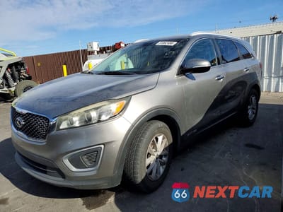 2018 KIA SORENTO LX V6 5XYPGDA55JG340560 - główne zdjęcie licytacji z USA - miniatura