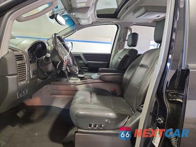 Zdjęcie 7 z 13 samochodu: 2004 NISSAN ARMADA SE VIN:5N1AA08B44N745569 - miniatura