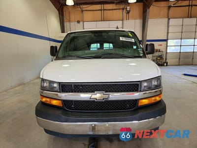 Piąte zdjęcie samochodu w środku: 2019 CHEVROLET EXPRESS G3500 LT VIN:1GAZGPFP2K1176215 - miniatura
