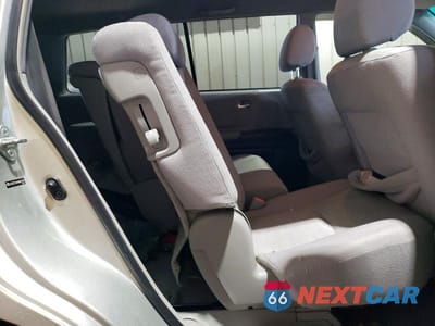 Zdjęcie 11 z 12 samochodu: 2004 TOYOTA HIGHLANDER BASE VIN:JTEEP21A940012251 - miniatura