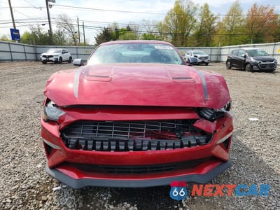 Piąte zdjęcie samochodu w środku: 2022 FORD MUSTANG VIN:1FA6P8TD4N5145433 - miniatura