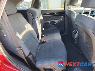 Zdjęcie 10 z 12 samochodu: 2019 KIA SORENTO LX VIN:5XYPGDA38KG506019 - miniatura