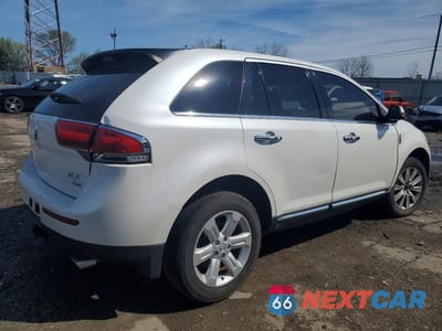 Trzecie zdjęcie samochodu z tyłu: 2013 LINCOLN MKX VIN:2LMDJ8JK7DBL43387 - miniatura