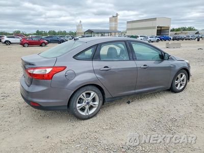 Trzecie zdjęcie samochodu z tyłu: 2014 FORD FOCUS SE VIN:1FADP3F2XEL149339 - miniatura
