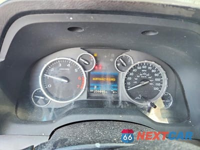 Zdjęcie 9 z 12 samochodu: 2015 TOYOTA TUNDRA SR5 VIN:5TFUY5F10FX478748 - miniatura
