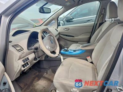 Zdjęcie 7 z 12 samochodu: 2011 NISSAN LEAF SV VIN:JN1AZ0CP6BT000298 - miniatura