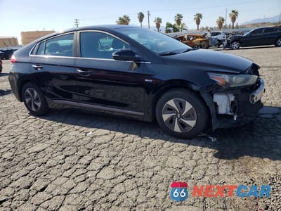 Czwarte zdjęcie samochodu z boku: 2018 HYUNDAI IONIQ SEL VIN:KMHC75LC0JU067215 - miniatura