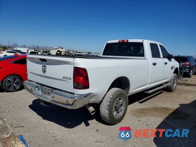 Trzecie zdjęcie samochodu z tyłu: 2016 RAM 2500 ST VIN:3C6UR5HL4GG161497 - miniatura