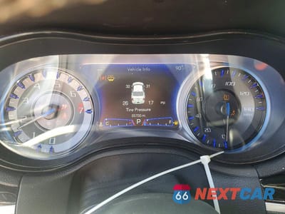 Zdjęcie 9 z 12 samochodu: 2022 CHRYSLER 300 S VIN:2C3CCABG7NH236401 - miniatura