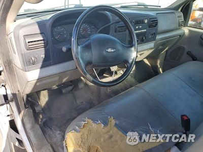 Zdjęcie 8 z 12 samochodu: 2006 FORD F250 SUPER DUTY VIN:1FTNF20526EA50485 - miniatura