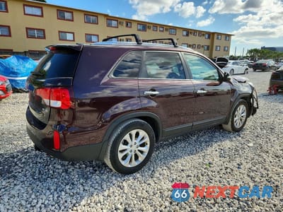 Trzecie zdjęcie samochodu z tyłu: 2015 KIA SORENTO EX VIN:5XYKU4A78FG586658 - miniatura