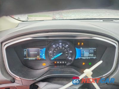 Zdjęcie 9 z 13 samochodu: 2019 FORD FUSION SEL VIN:3FA6P0MU5KR147684 - miniatura